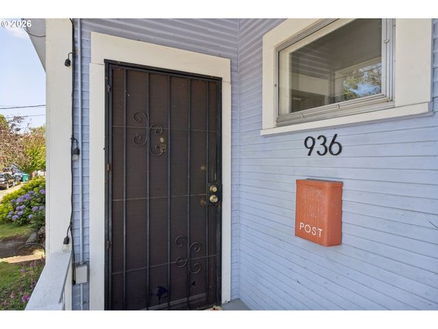 936 N KILLINGSWORTH Ct, Portland, OR 97217
