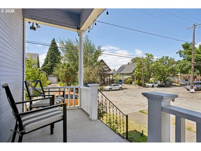 936 N KILLINGSWORTH Ct, Portland, OR 97217