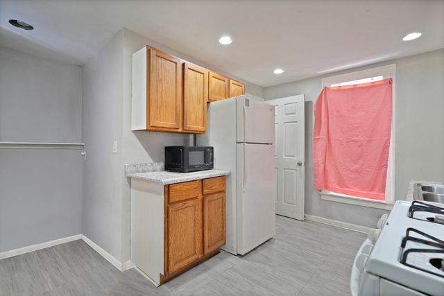 816 6th Street NW, Grand Rapids, MI 49504