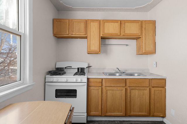 816 6th Street NW, Grand Rapids, MI 49504