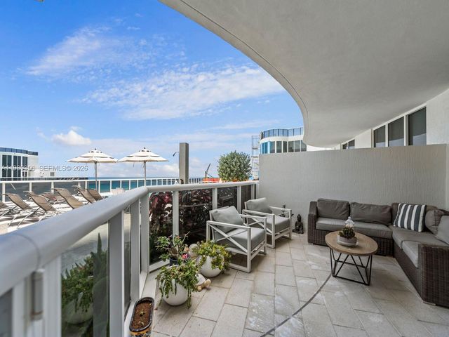 15901 Collins Ave 403, Sunny Isles Beach, FL 33160
