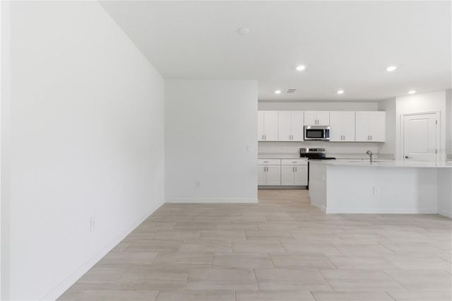 9947 ALLENDALE ST STREET, Wesley Chapel, FL 33545