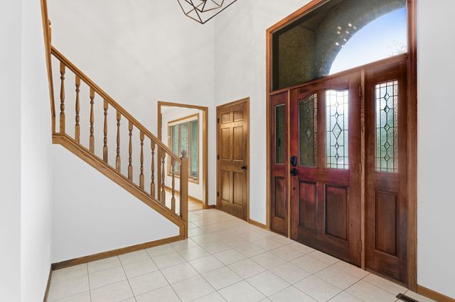 1467 Kings Crest, Eagan, MN 55122