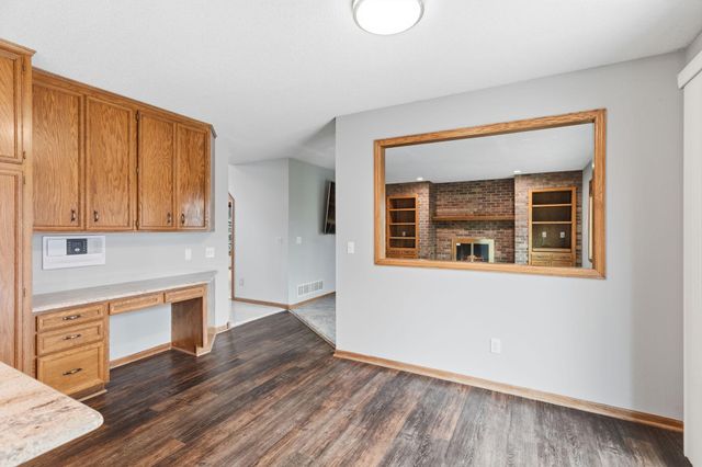 1467 Kings Crest, Eagan, MN 55122