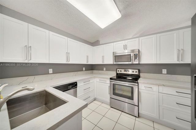 14721 Vista Verdi Rd, Davie, FL 33325