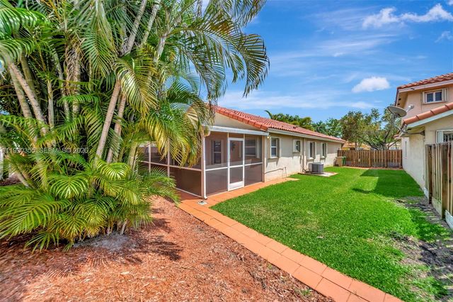 14721 Vista Verdi Rd, Davie, FL 33325