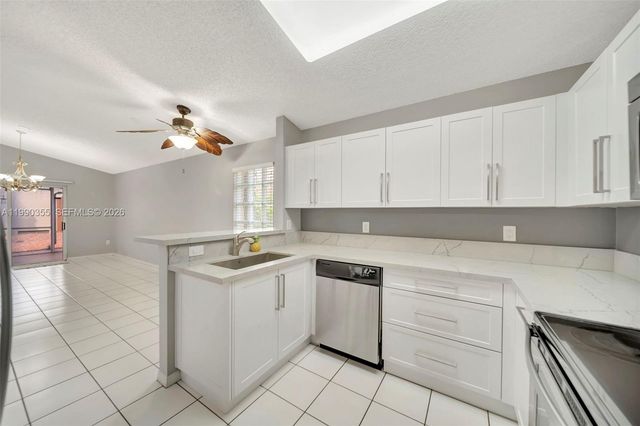 14721 Vista Verdi Rd, Davie, FL 33325