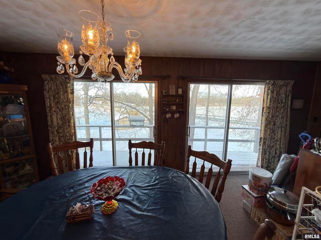 15981 HILLCREST Drive, Effingham, IL 62401