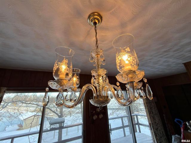 15981 HILLCREST Drive, Effingham, IL 62401