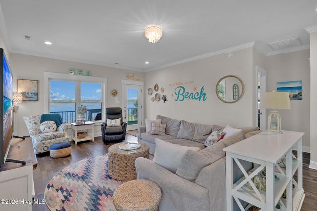 7202 E Yacht Drive, Oak Island, NC 28465