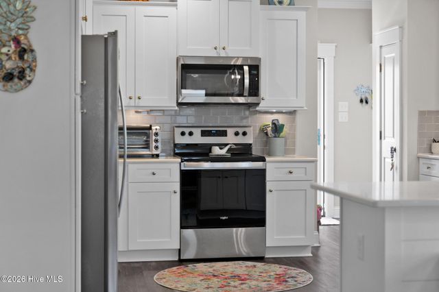 7202 E Yacht Drive, Oak Island, NC 28465