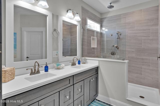 7202 E Yacht Drive, Oak Island, NC 28465