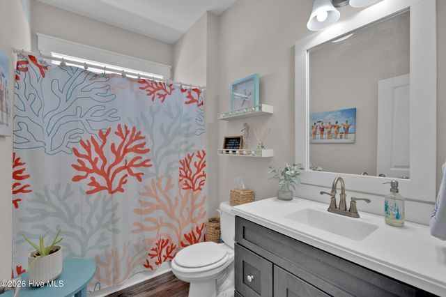 7202 E Yacht Drive, Oak Island, NC 28465