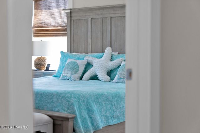 7202 E Yacht Drive, Oak Island, NC 28465