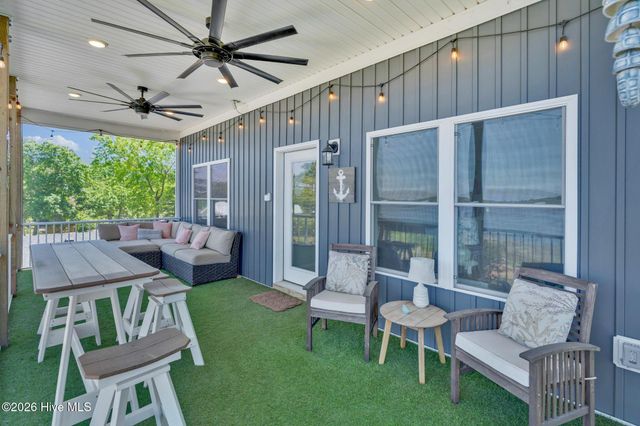 7202 E Yacht Drive, Oak Island, NC 28465