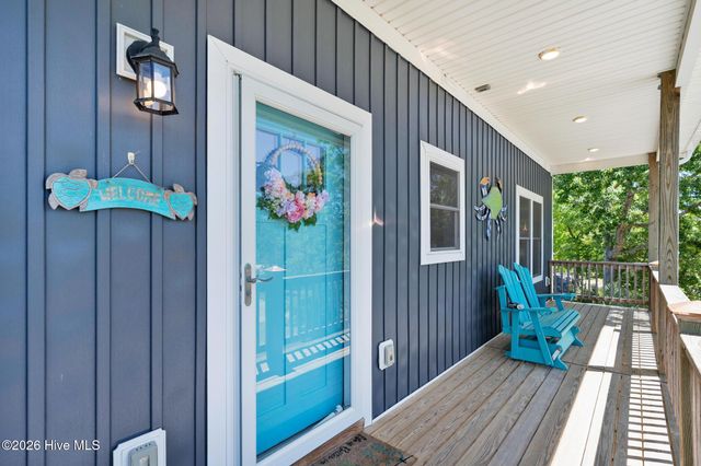 7202 E Yacht Drive, Oak Island, NC 28465