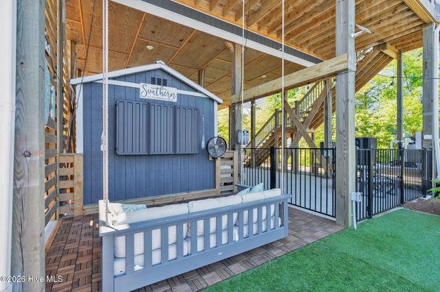 7202 E Yacht Drive, Oak Island, NC 28465