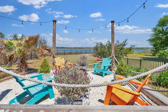 7202 E Yacht Drive, Oak Island, NC 28465