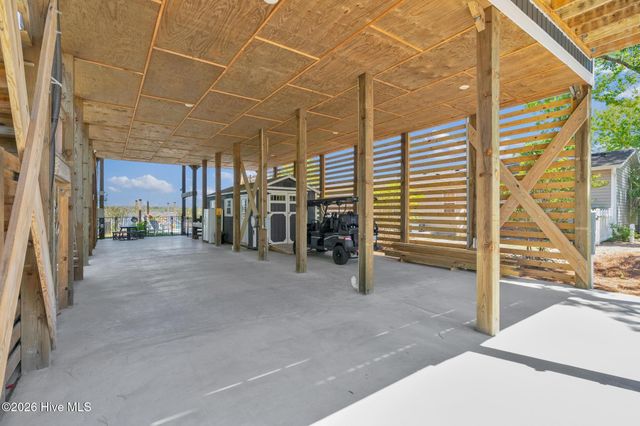 7202 E Yacht Drive, Oak Island, NC 28465