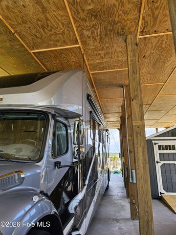 7202 E Yacht Drive, Oak Island, NC 28465