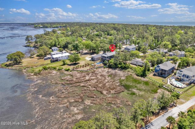7202 E Yacht Drive, Oak Island, NC 28465