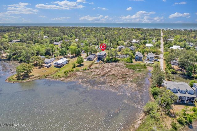 7202 E Yacht Drive, Oak Island, NC 28465