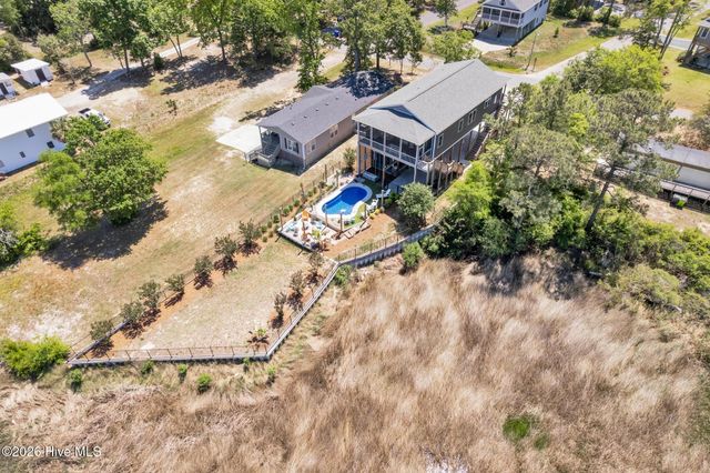 7202 E Yacht Drive, Oak Island, NC 28465