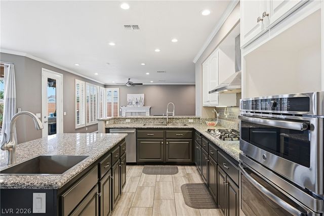 2002 Mesquite Wood Court C, Henderson, NV 89012