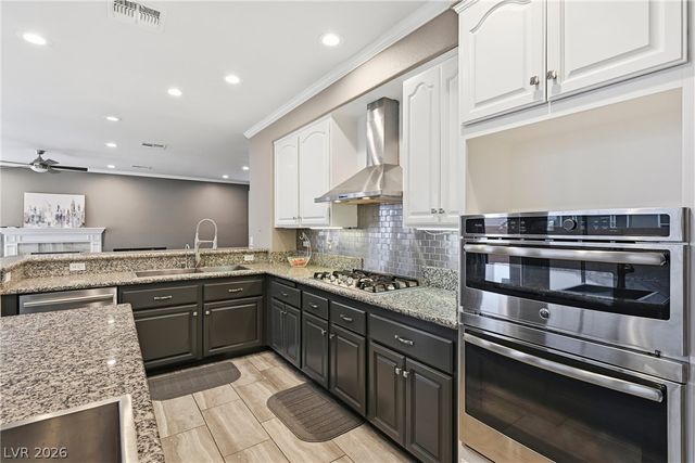 2002 Mesquite Wood Court C, Henderson, NV 89012