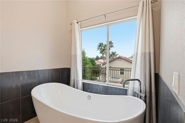 2002 Mesquite Wood Court C, Henderson, NV 89012