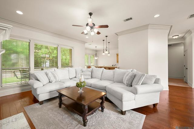 13308 Williamsburg Dr, Walker, LA 70785