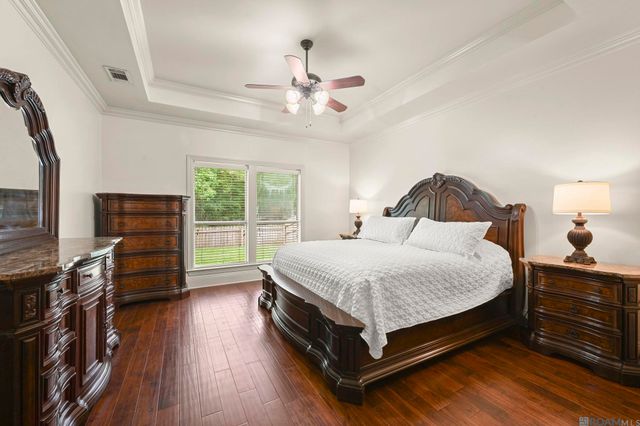 13308 Williamsburg Dr, Walker, LA 70785