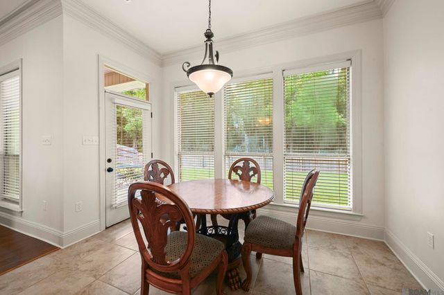 13308 Williamsburg Dr, Walker, LA 70785