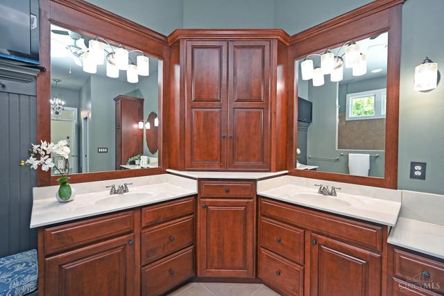 7054 Harbour Town Drive, West Chester, OH 45069