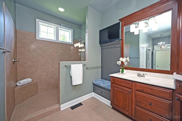 7054 Harbour Town Drive, West Chester, OH 45069