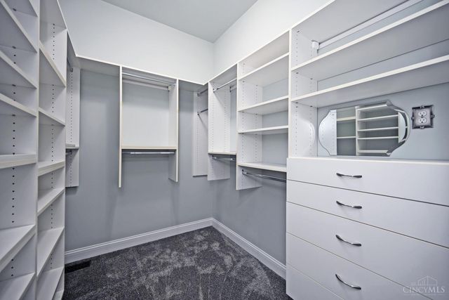 7054 Harbour Town Drive, West Chester, OH 45069
