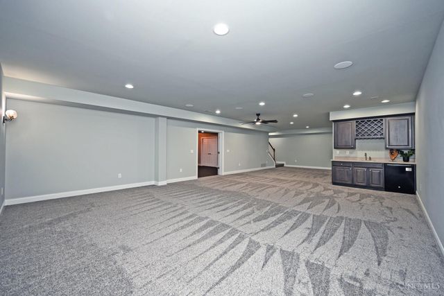 7054 Harbour Town Drive, West Chester, OH 45069
