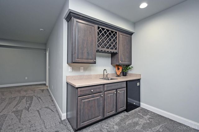 7054 Harbour Town Drive, West Chester, OH 45069