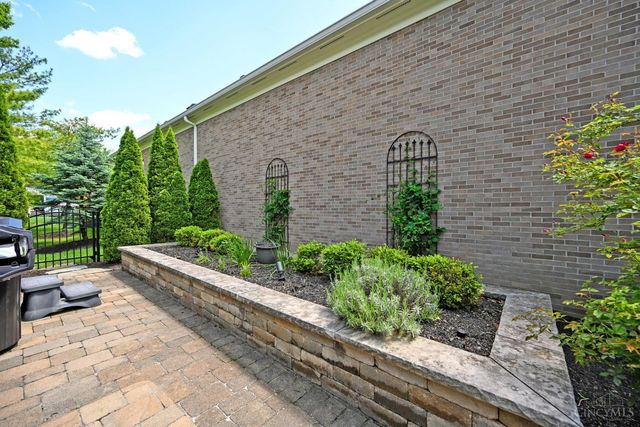 7054 Harbour Town Drive, West Chester, OH 45069