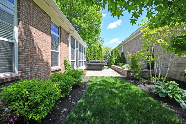 7054 Harbour Town Drive, West Chester, OH 45069