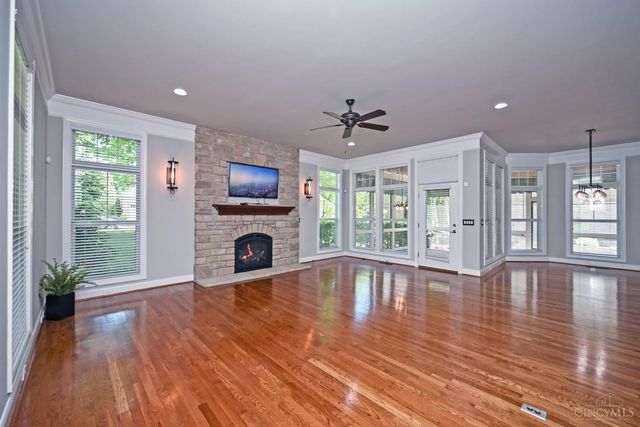 7054 Harbour Town Drive, West Chester, OH 45069