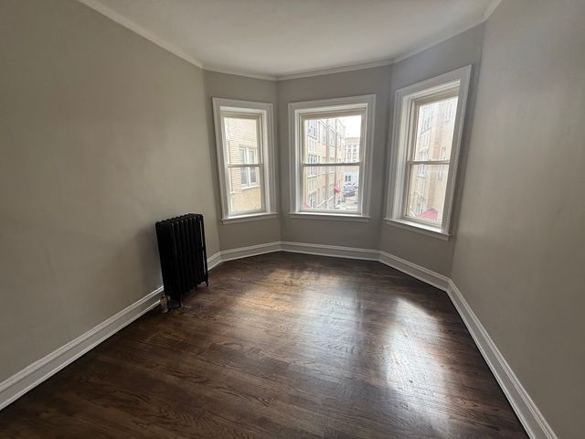 2144 S Gunderson Avenue 212, Berwyn, IL 60402