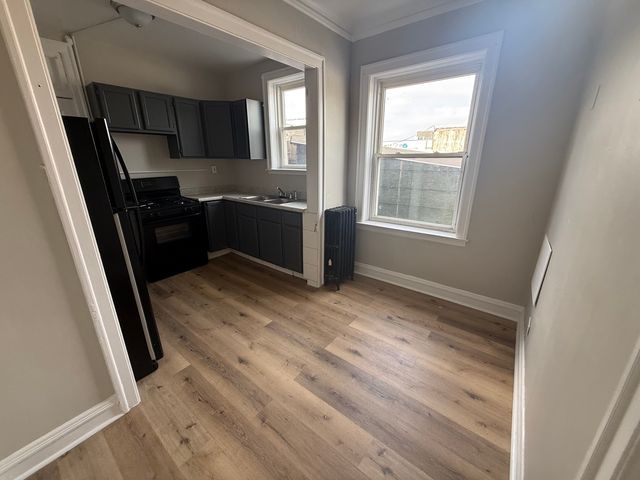 2144 S Gunderson Avenue 212, Berwyn, IL 60402