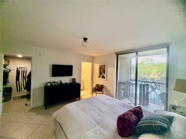 8065 SW 107th Ave 313, Miami, FL 33173