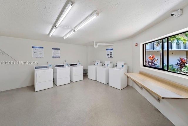 8065 SW 107th Ave 313, Miami, FL 33173