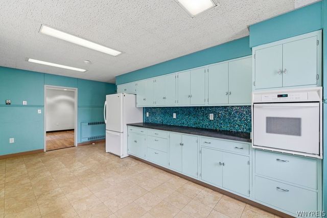 57 St John's Parkside Street, Buffalo, NY 14210