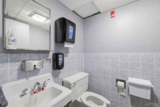 57 St John's Parkside Street, Buffalo, NY 14210