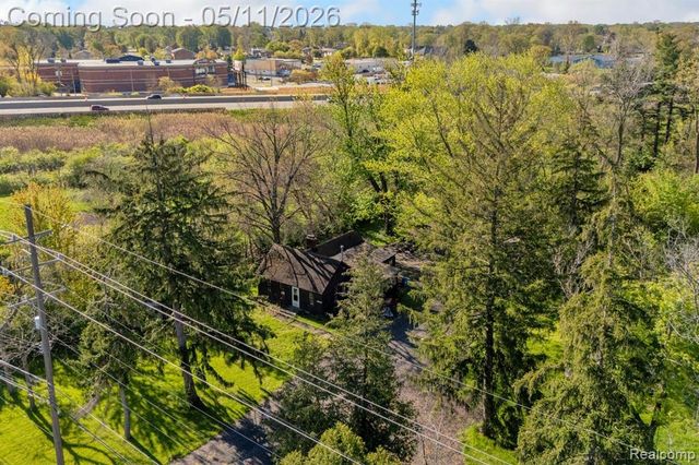 22980 Quinn Road, Clinton Township, MI 48035