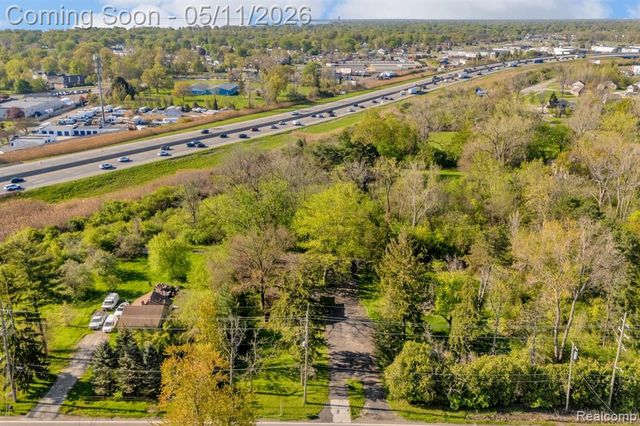 22980 Quinn Road, Clinton Township, MI 48035