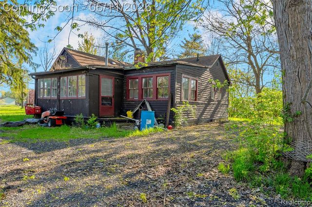22980 Quinn Road, Clinton Township, MI 48035